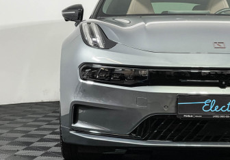 Подержанный автомобиль Zeekr 001 2023 года (27 фото)