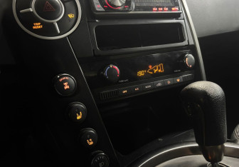 Подержанный автомобиль SsangYong Kyron 2008 года (15 фото)