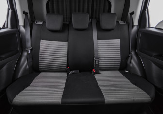 Подержанный автомобиль Suzuki SX4 Hatchback 2011 года (17 фото)