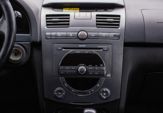 Подержанный автомобиль SsangYong Rexton 2008 года (14 фото)