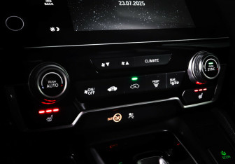 Подержанный автомобиль Honda CR-V 2018 года (18 фото)