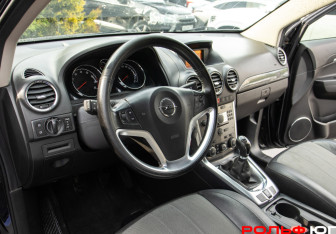 Подержанный автомобиль Opel Antara 2013 года (11 фото)