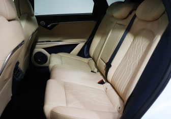 Подержанный автомобиль Voyah Free 2023 года (10 фото)