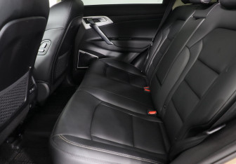 Подержанный автомобиль Geely Atlas 2020 года (7 фото)