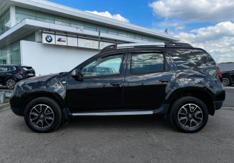 Подержанный автомобиль Renault Duster 2016 года (8 фото)