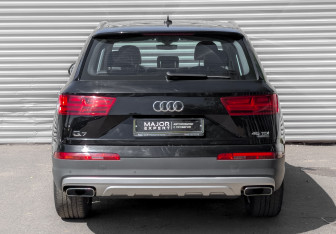 Подержанный автомобиль Audi Q7 2018 года (6 фото)