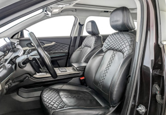 Подержанный автомобиль Exeed TXL 2022 года (20 фото)