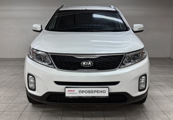 Подержанный автомобиль Kia Sorento 2014 года (2 фото)