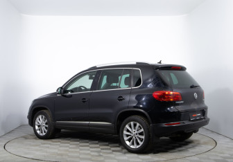 Подержанный автомобиль Volkswagen Tiguan 2013 года (7 фото)