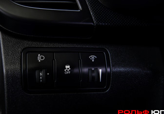 Подержанный автомобиль Hyundai Solaris Sedan 2011 года (18 фото)