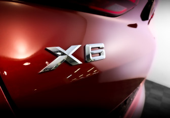 Подержанный автомобиль BMW X6 2021 года (27 фото)