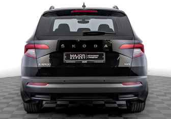 Подержанный автомобиль Skoda Karoq 2021 года (6 фото)