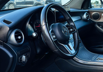 Подержанный автомобиль Mercedes-Benz GLC Coupe 2020 года (13 фото)