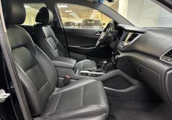 Подержанный автомобиль Hyundai Tucson 2017 года (10 фото)