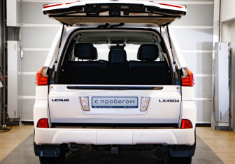 Подержанный автомобиль Lexus LX 2016 года (39 фото)