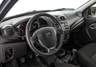 Подержанный автомобиль LADA (ВАЗ) Granta Sedan 2024 года (15 фото)