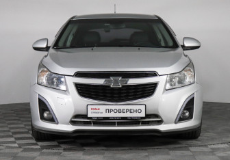 Подержанный автомобиль Chevrolet Cruze Hatchback 2013 года (2 фото)