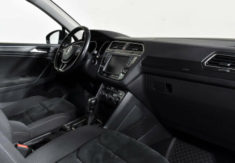 Подержанный автомобиль Volkswagen Tiguan 2017 года (9 фото)