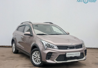 Подержанный автомобиль Kia Rio Hatchback 2021 года (3 фото)