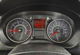 Подержанный автомобиль Peugeot 301 2014 года (12 фото)