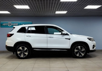 Подержанный автомобиль Changan CS75 2021 года (4 фото)
