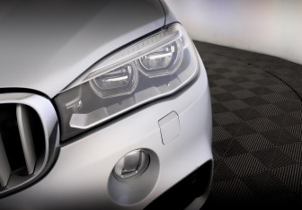 Подержанный автомобиль BMW X5 2014 года (17 фото)