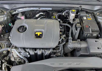 Подержанный автомобиль Kia K5 2021 года (9 фото)