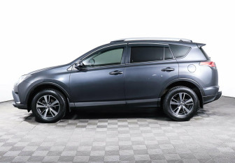 Подержанный автомобиль Toyota RAV4 2015 года (3 фото)