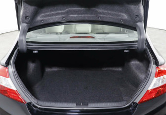 Подержанный автомобиль Honda Civic Sedan 2012 года (13 фото)