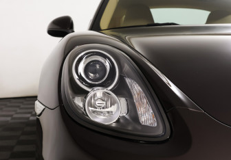 Подержанный автомобиль Porsche Cayman 2016 года (24 фото)