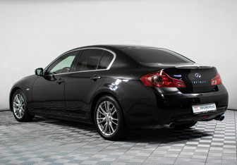 Подержанный автомобиль Infiniti G Sedan 2011 года (7 фото)