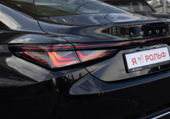 Новый Lexus ES 2025 (8 фото)