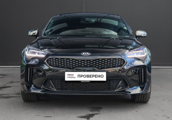 Подержанный автомобиль Kia Stinger 2018 года (2 фото)