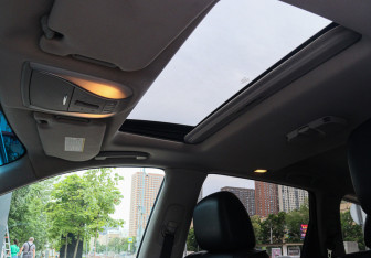 Подержанный автомобиль Infiniti JX 2013 года (14 фото)