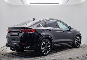 Подержанный автомобиль Geely Tugella 2022 года (5 фото)