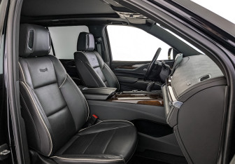 Подержанный автомобиль Cadillac Escalade Suv 2021 года (22 фото)