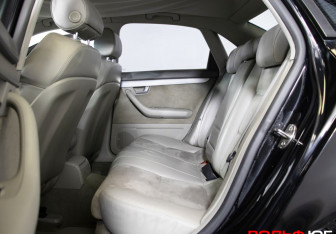 Подержанный автомобиль Audi A4 Sedan 2005 года (5 фото)