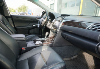 Подержанный автомобиль Toyota Camry Sedan 2014 года (9 фото)