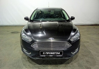 Подержанный автомобиль Ford Focus Hatchback 2016 года (2 фото)