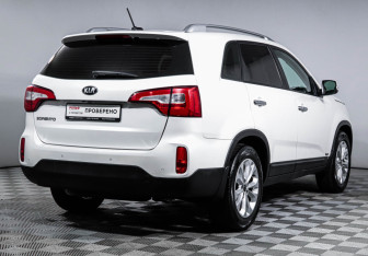 Подержанный автомобиль Kia Sorento 2019 года (5 фото)