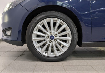Подержанный автомобиль Ford Focus Wagon 2019 года (12 фото)