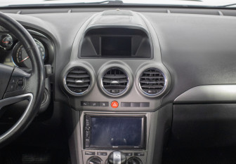 Подержанный автомобиль Opel Antara 2010 года (13 фото)