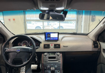 Подержанный автомобиль Volvo XC90 2008 года (12 фото)