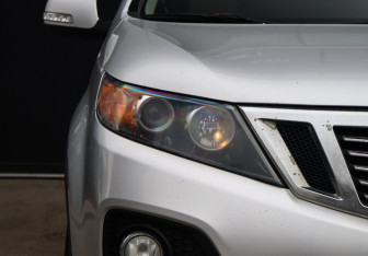 Подержанный автомобиль Kia Sorento 2011 года (18 фото)