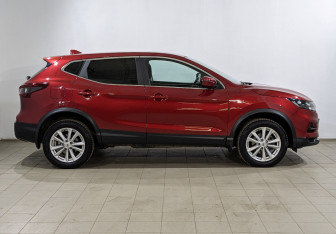 Подержанный автомобиль Nissan Qashqai 2021 года (4 фото)