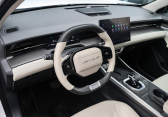 Подержанный автомобиль Jetour Dashing 2024 года (12 фото)