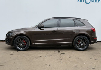 Подержанный автомобиль Audi Q5 2015 года (8 фото)