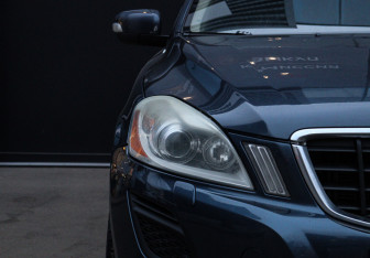 Подержанный автомобиль Volvo XC60 2011 года (18 фото)