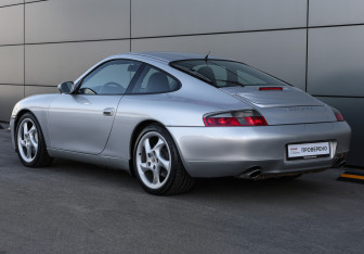 Подержанный автомобиль Porsche 911 Coupe 1999 года (7 фото)