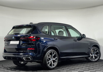 Новый BMW X5 2025 (2 фото)